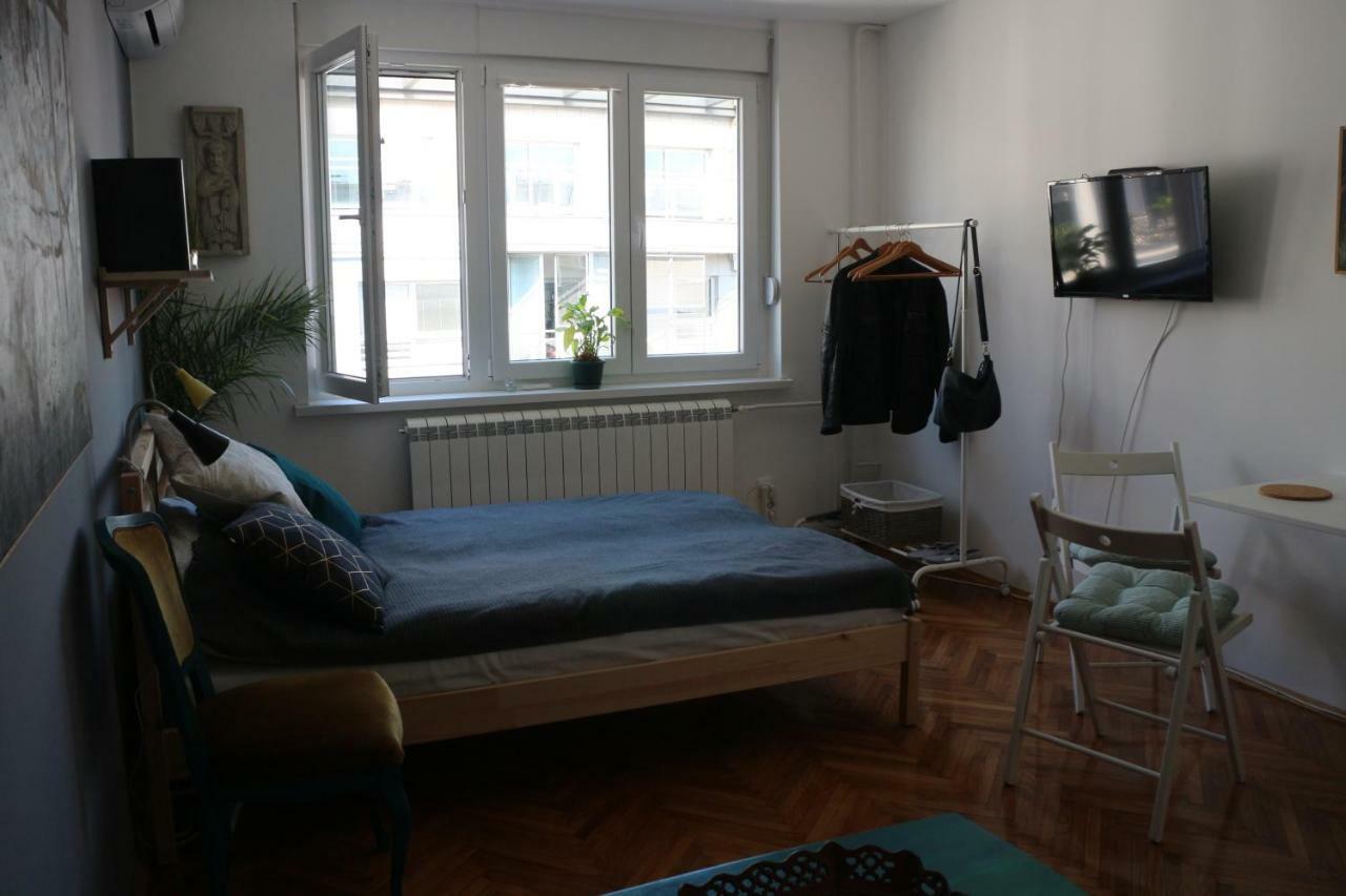 Atelier 22 Apartamento Belgrado Exterior foto