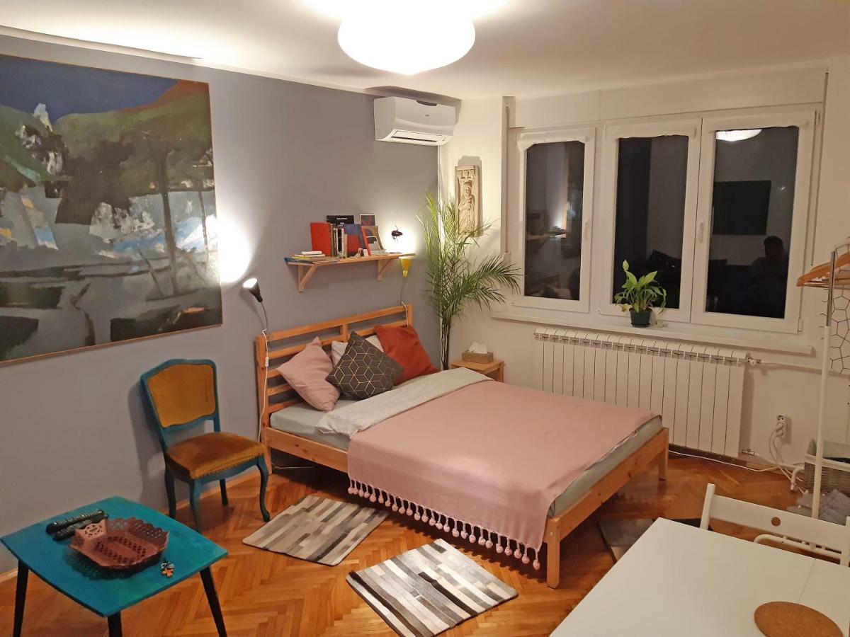 Atelier 22 Apartamento Belgrado Exterior foto